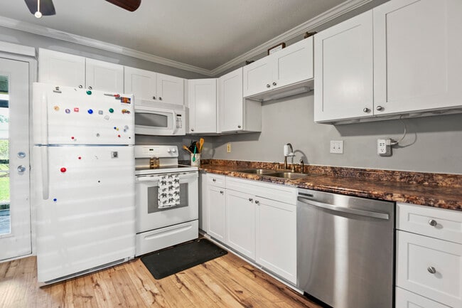 Building Photo - 1735 Boone Hall Dr