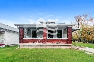 Building Photo - 1412 E Bradbury Ave