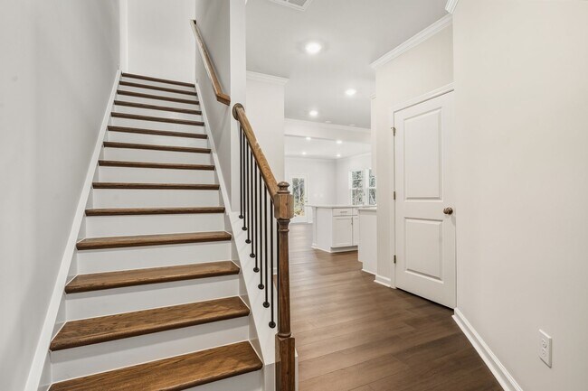 Foto del edificio - Modern Newly Built 3be / 2.5ba End Of The Street Townhouse