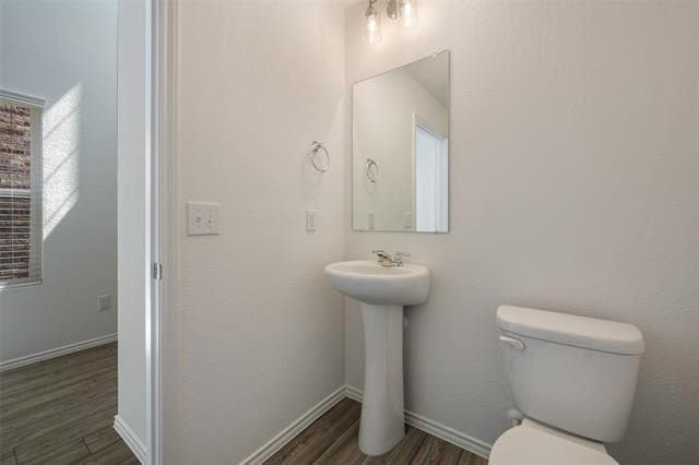 Building Photo - 824 Poppy Cv Ln