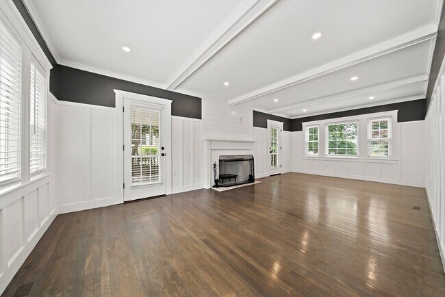 Building Photo - 37 Wolcott Rd