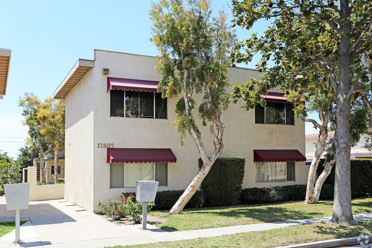 Primary Photo - 12602 Keel Ave
