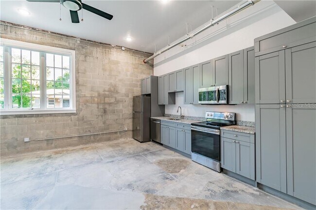 Building Photo - 3108 N Jefferson St