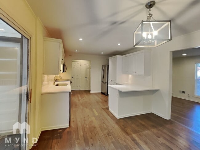 Building Photo - 315 Franklin Rd