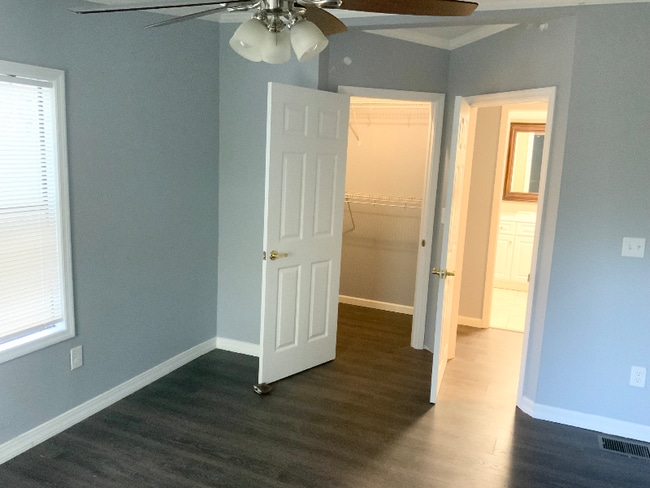 Building Photo - 6253 SW County Rd 240