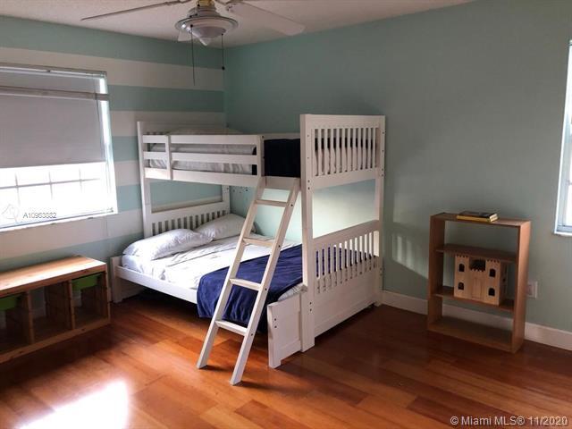 Foto del edificio - 11621 SW 117th Ct