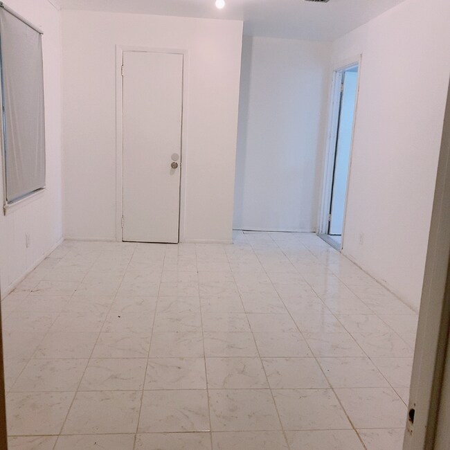 Foto del edificio - 533 Scranton Rd