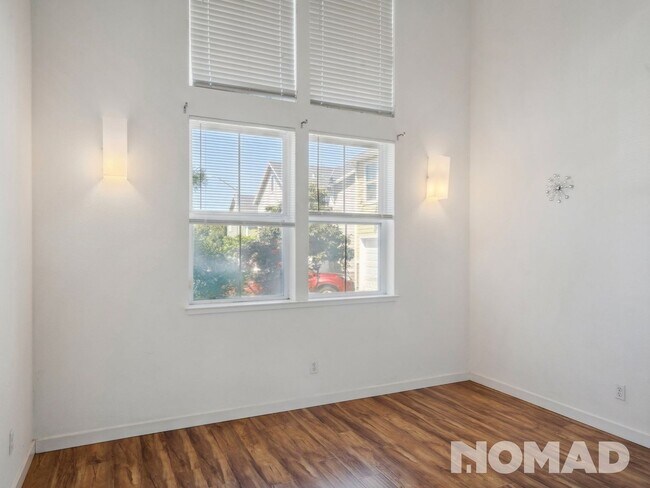 Foto del edificio - 3 Bedroom Single Family Home in Oakland