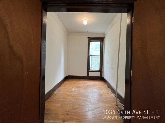 Foto del edificio - 1034 14th Ave SE