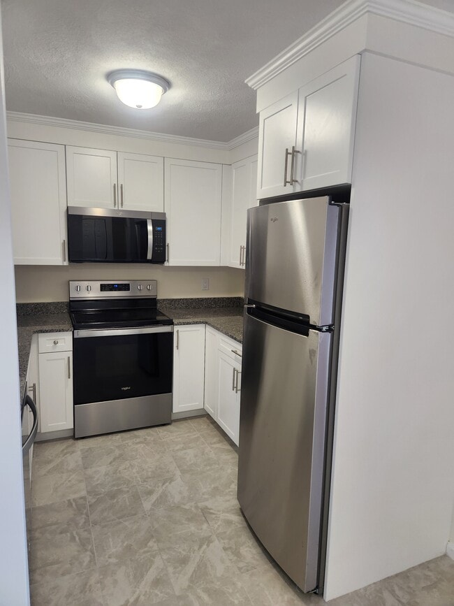 All New Kitchen. - Eastbay at Weymouthport