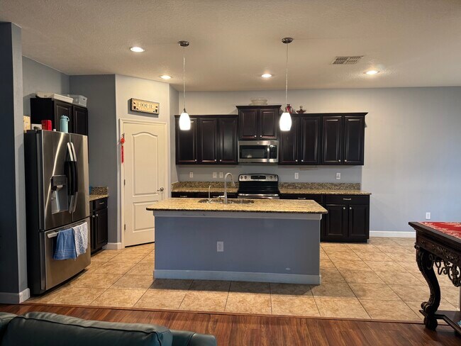 Building Photo - 2868 Spring Breeze Way