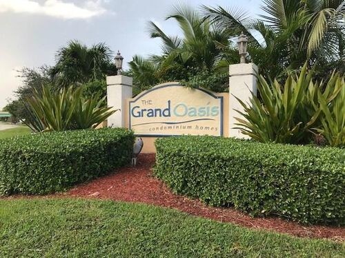 Foto del edificio - 5721 Riverside Dr