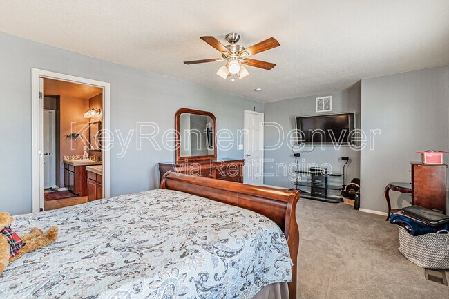 Building Photo - 15612 E 96th Way
