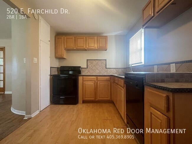 Foto del edificio - 520 E Fairchild Dr