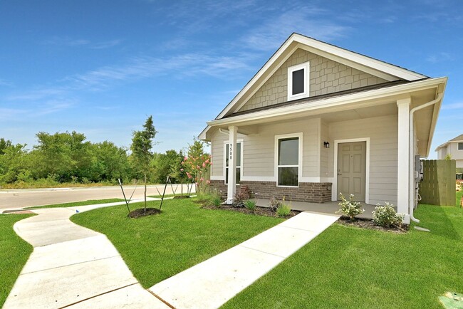 Building Photo - 9500 Morning Iris Dr
