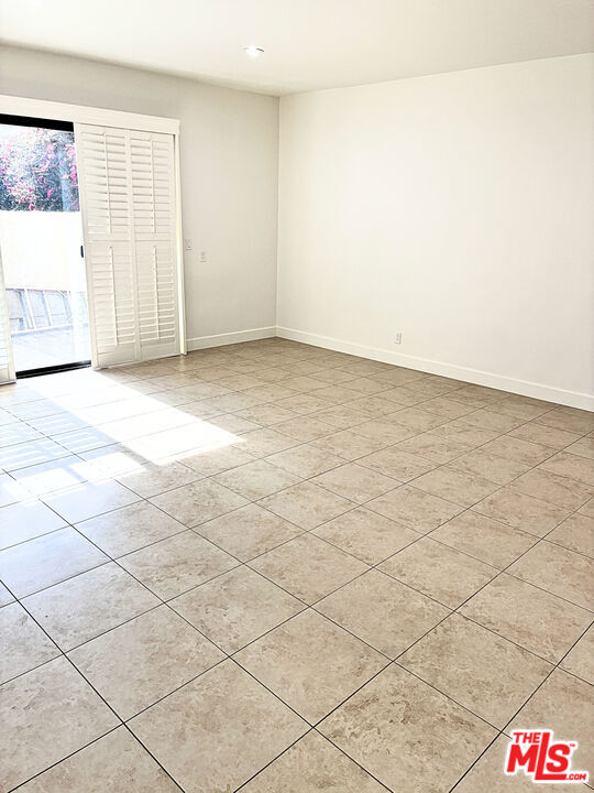 Foto del edificio - 2340 Century Hill