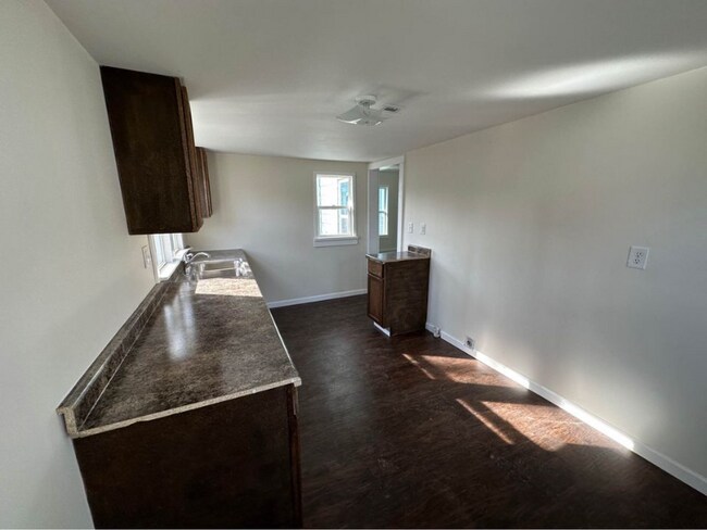 Foto del edificio - 1623 W 20th St