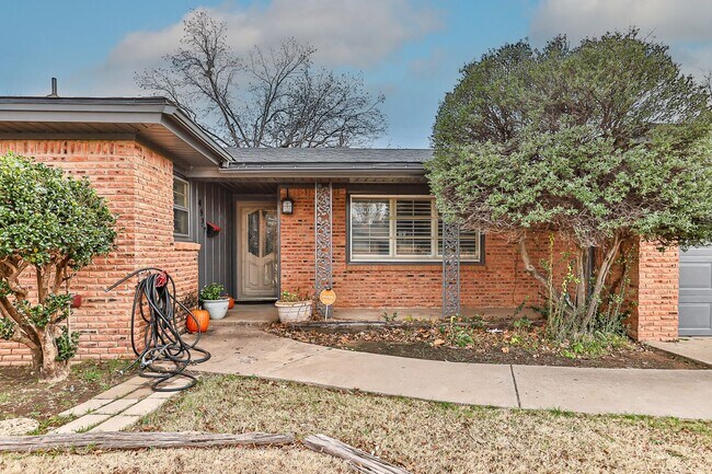 Foto del edificio - Charming 3 bedroom 2 bathroom