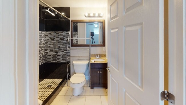 Building Photo - 510 14th St