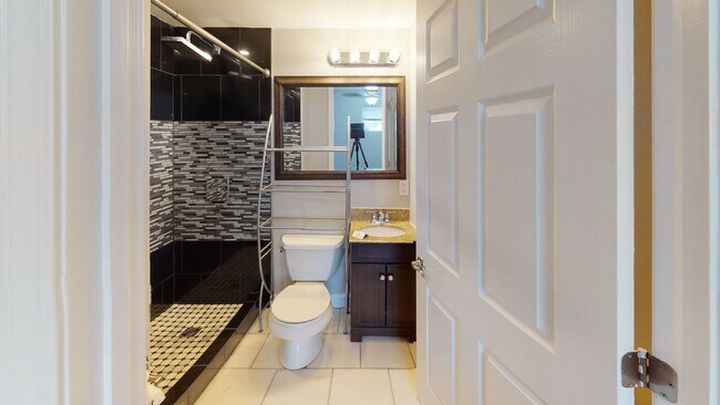 Photo - 510 14th St Apartment