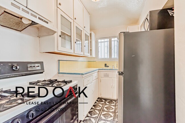 Foto del edificio - 661 Cloverdale Ave