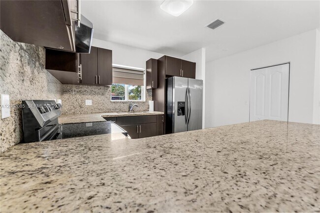 Foto del edificio - 1029 SW 11th Ave