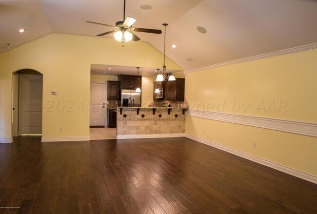 Building Photo - 8119 Pineridge Drive