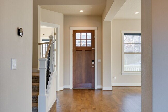 Building Photo - 11741 SW Barcelona St