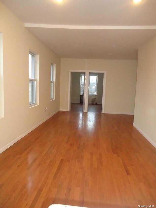 Foto del edificio - 135-48 128th St