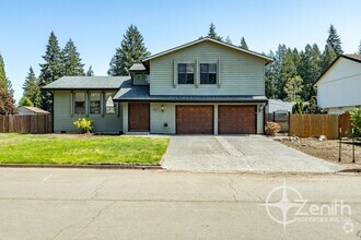 Building Photo - 9313 NE 81st Ave