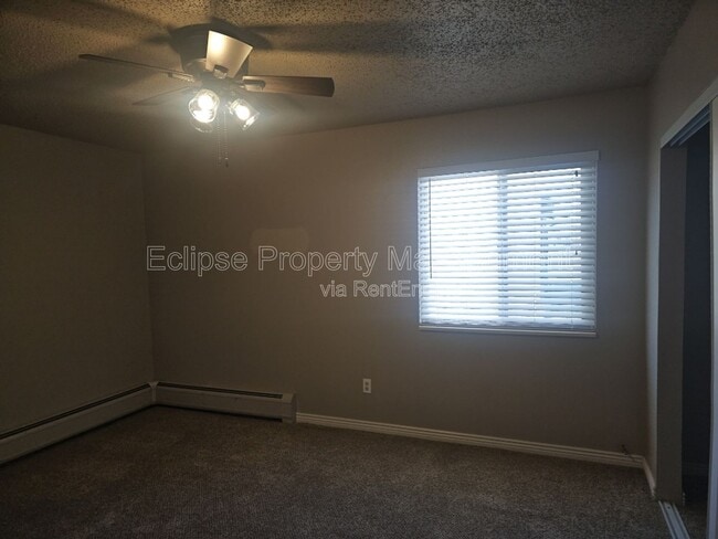 Foto del edificio - 512 Bell Ct