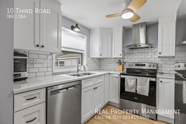 Building Photo - 10 Third Road-