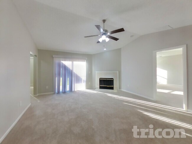 Foto del edificio - 3784 Lauren Crest Ct