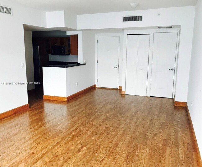 Foto del edificio - 186 SE 12th Terrace