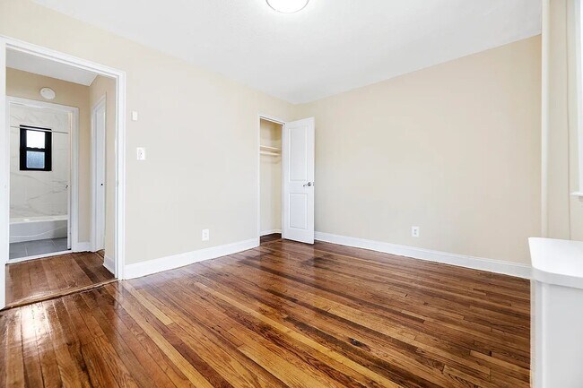 Building Photo - 18-15 21st Avenue