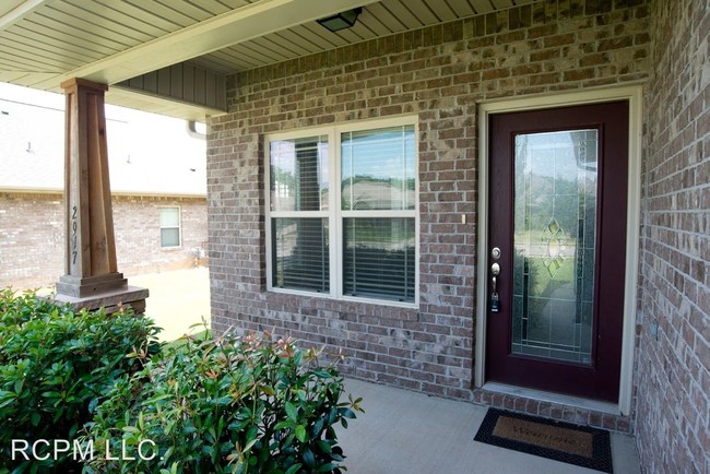 Building Photo - 3 br, 2 bath House - 2917 Magnolia Park SE