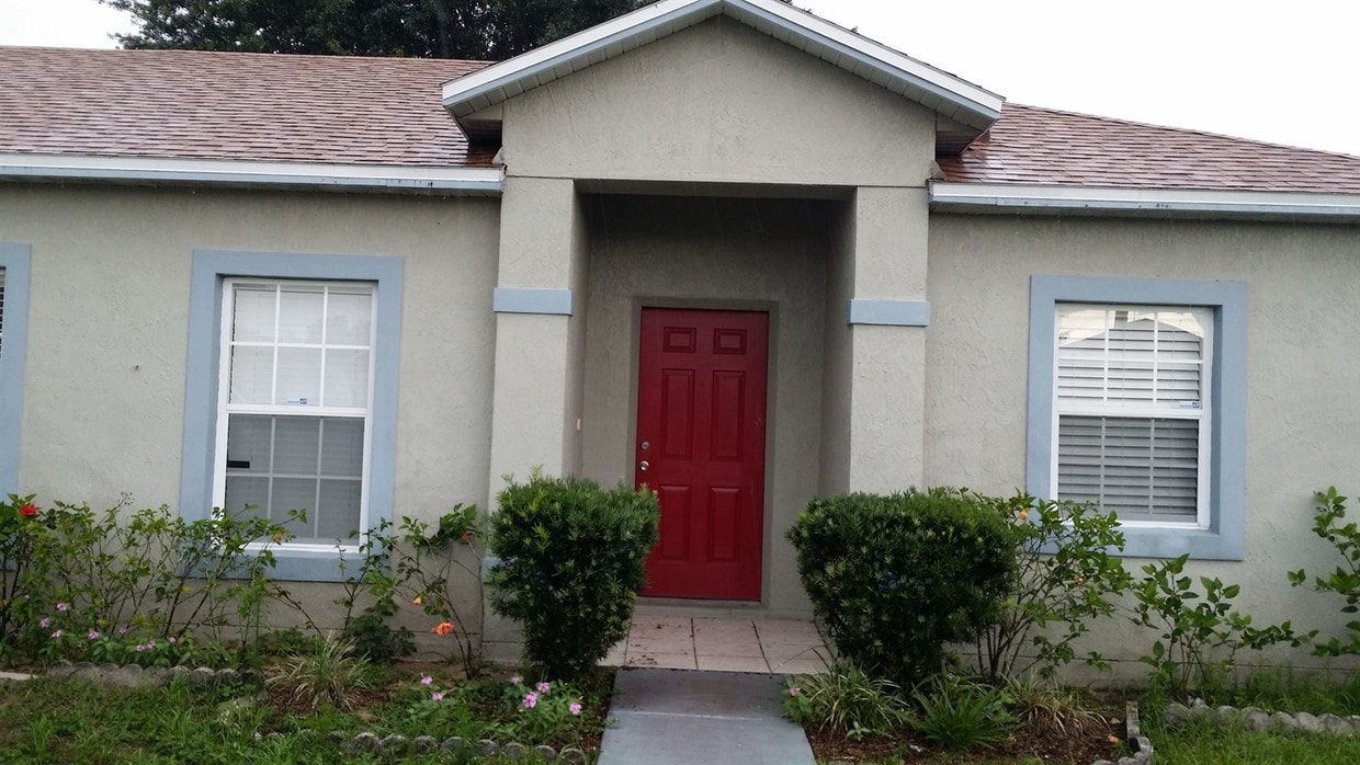 Primary Photo - 3 br, 2 bath House - 10 Peterlee Court