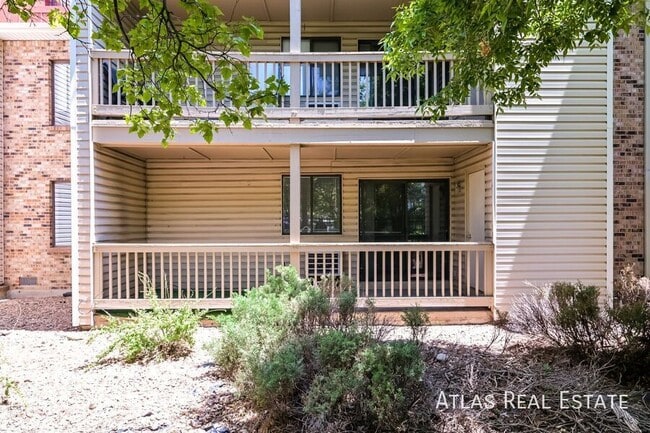 Building Photo - 14701 E Tennessee Dr