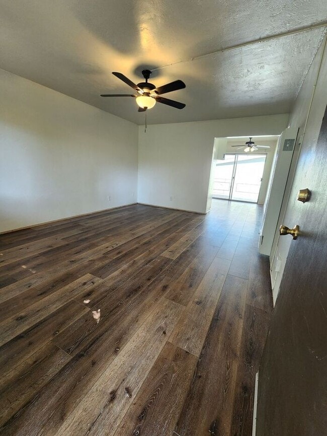 Building Photo - 1 Month FREE!! Gated Community - Spacious 2 bdrm unit in La Mesa