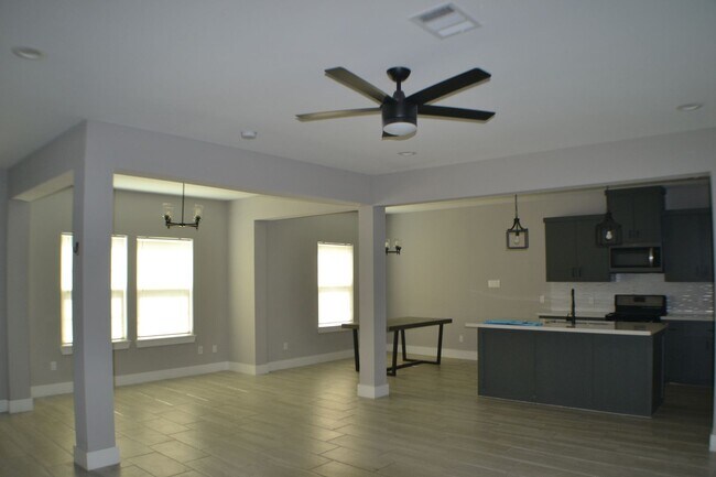 Foto del edificio - House for rent in Houston