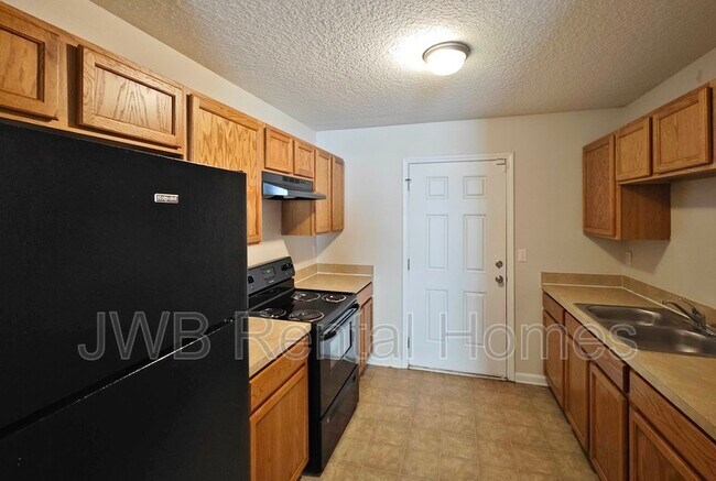 Foto del edificio - 2353 Johnson Ave