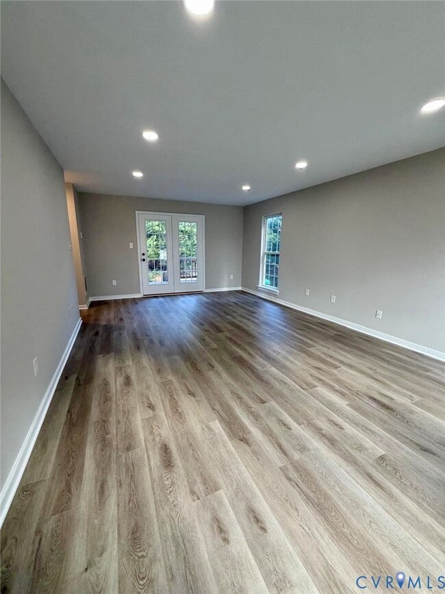 Foto del edificio - 1124 Lovey Ln