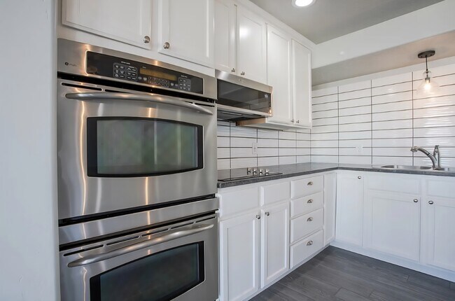 Foto del edificio - 2832 Fox Pointe Dr