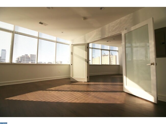 Building Photo - 201 N 8th St