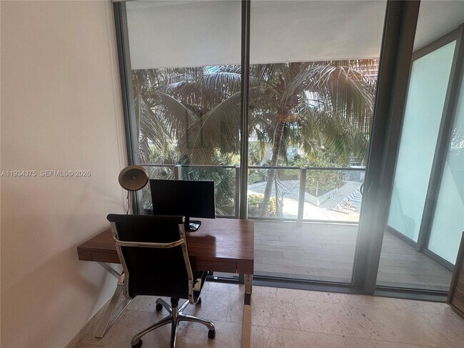 Foto del edificio - 88 SW 7th St