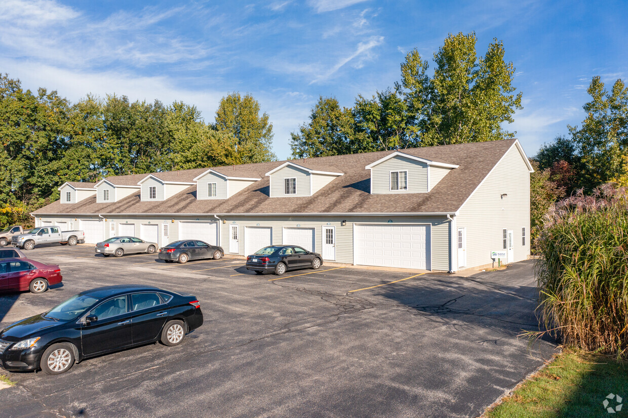 Primary Photo - 2411 Beech St