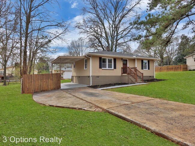 Foto del edificio - 3 br, 3 bath House - 976 Pinehurst Dr.