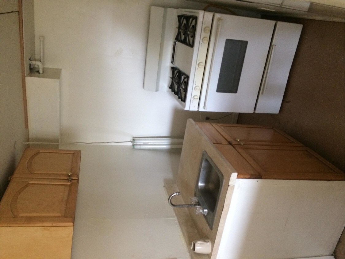 Foto principal - 4857 Lewis Ave