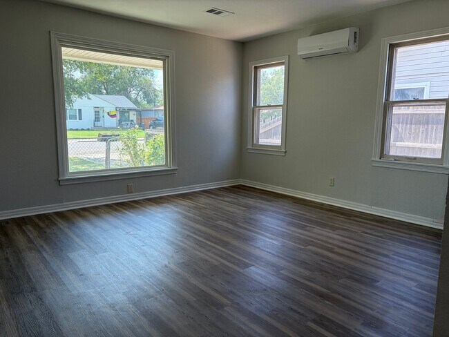 Foto del edificio - 4315 S Jackson St