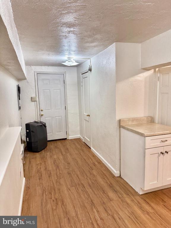Primary Photo - 1223 N Keim St